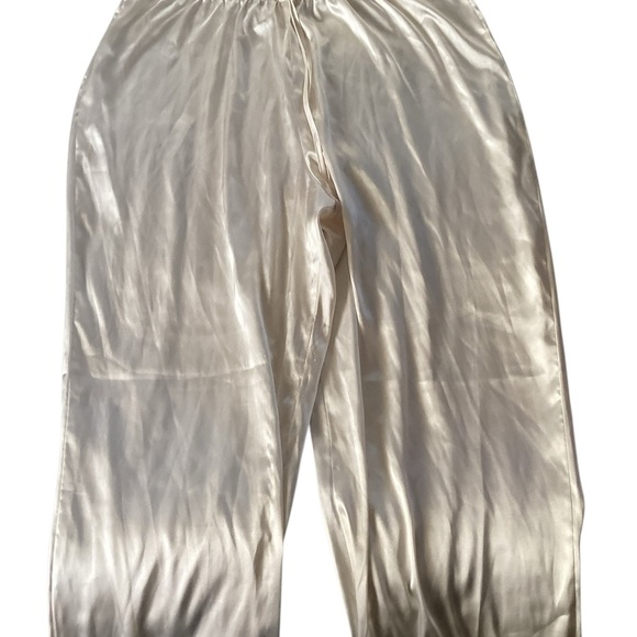 (Bundle!!) Gilligan & O'Malley Cream Satin Sleepwear size (L) - Picture 5 of 6